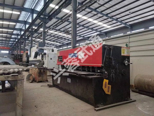 ued真人官方折弯机展示