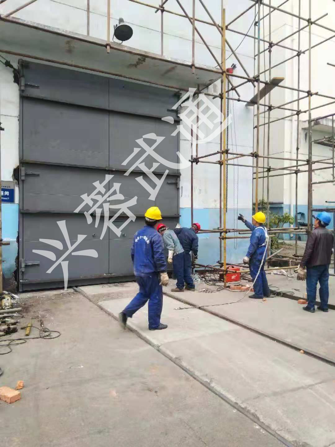 四川噪声治理设备安装实例—东电超速实验室噪声治理隔声大门